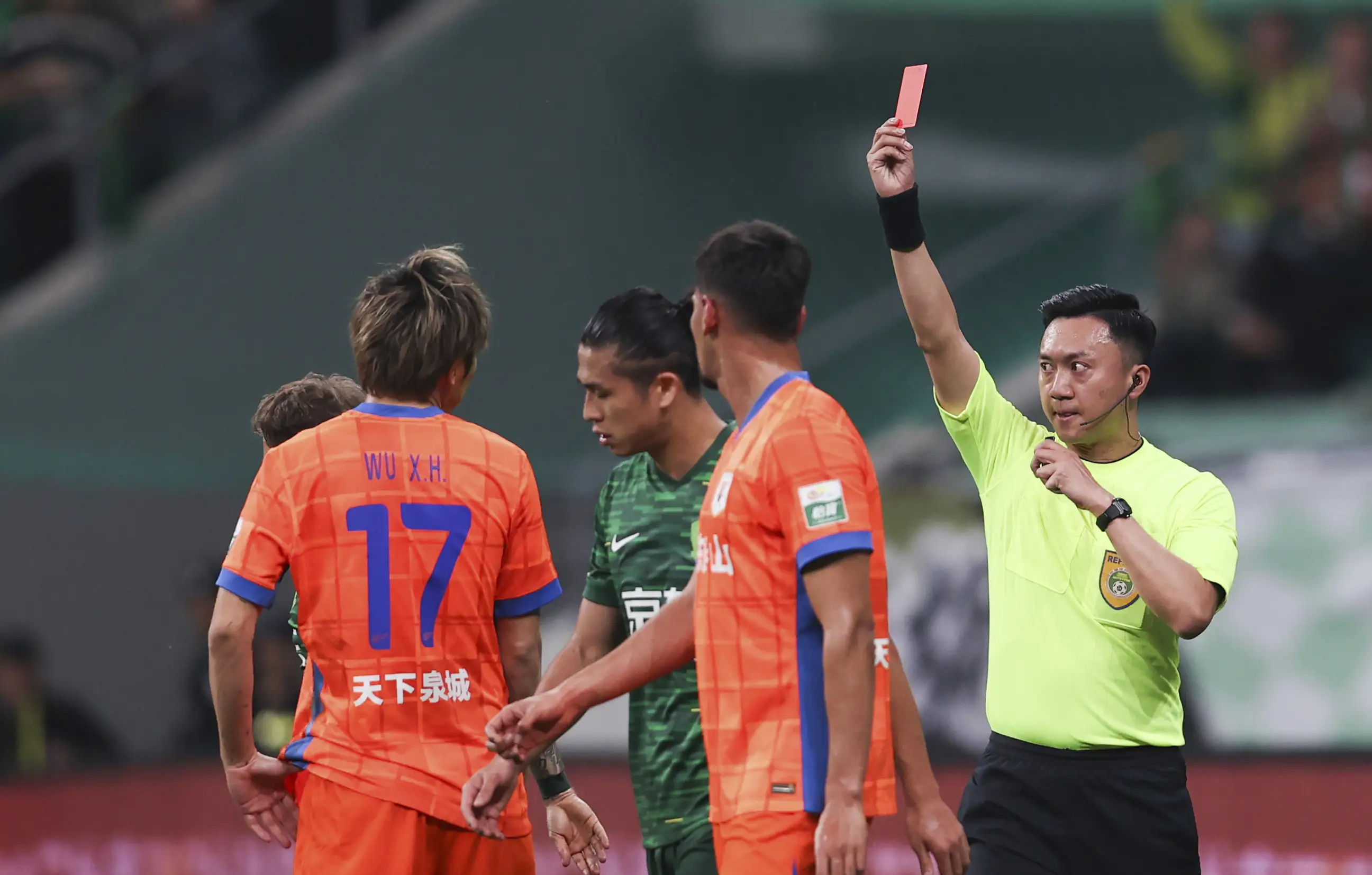 包含山东泰山赛前单刀错失，志在欧篮联名次提升，管理层满意，心理建设被强调的词条